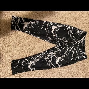🌊Marble capris leggings🌊